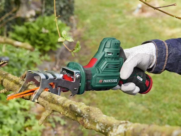 Cordless Garden Saw