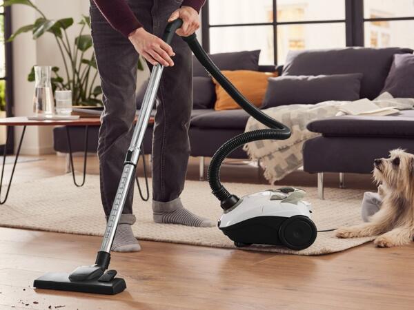 Vacuum Cleaner