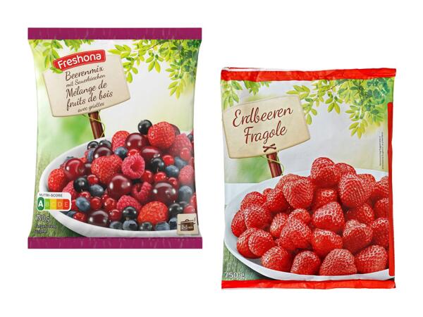 Mix di frutti di bosco e ciliegie/​fragole