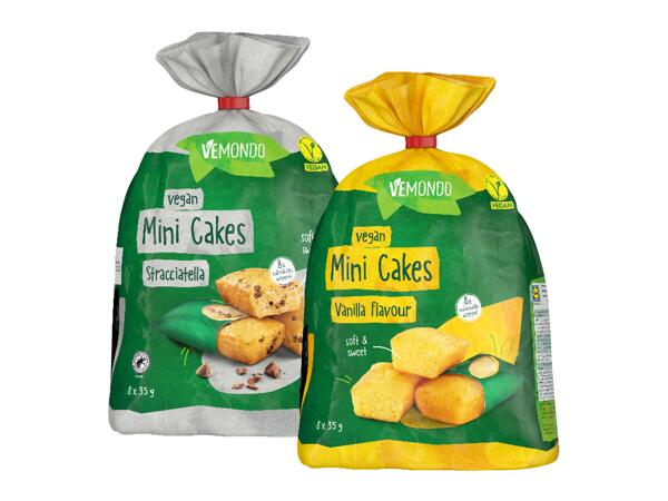 Mini vegan cakes