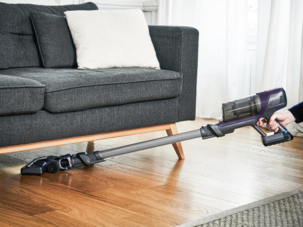 Wireless electric broom