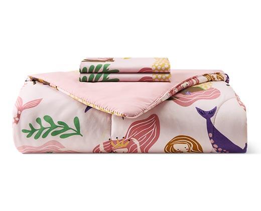 Huntington Home 
 Twin or Full Comforter Set