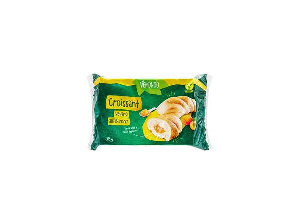 Veggie Croissant with Apricot