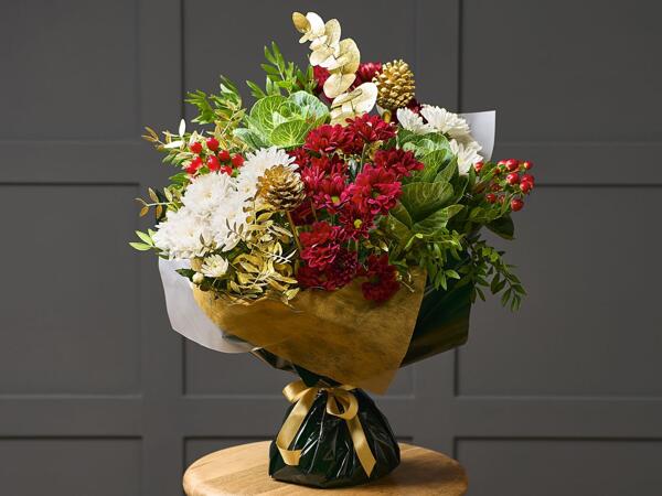 Deluxe Christmas Carol Aqua Bouquet