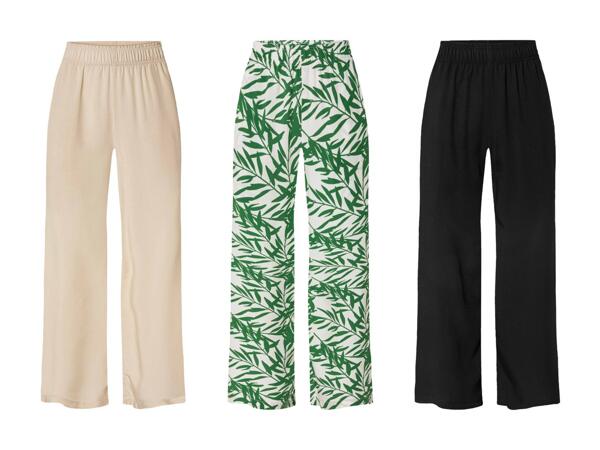 Pantaloni estivi