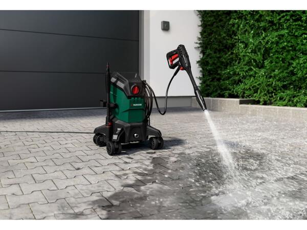 Flexi pressure washer