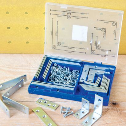 Equerres et pièces de fixation