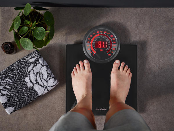 Speedometer Bathroom Scale with Engine Sound