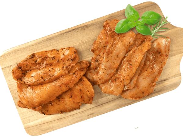 Frisches Maishendl Schnitzel mariniert