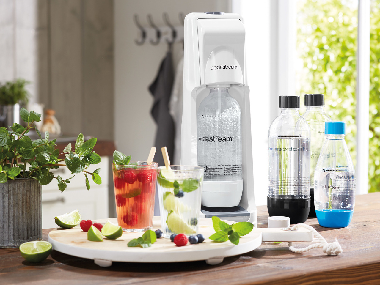 Sodastream(R) Sparkling Water Maker1