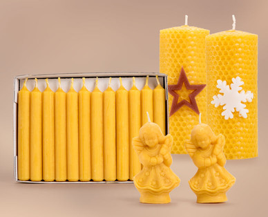 Weihnachtliche Bienenwachskerze