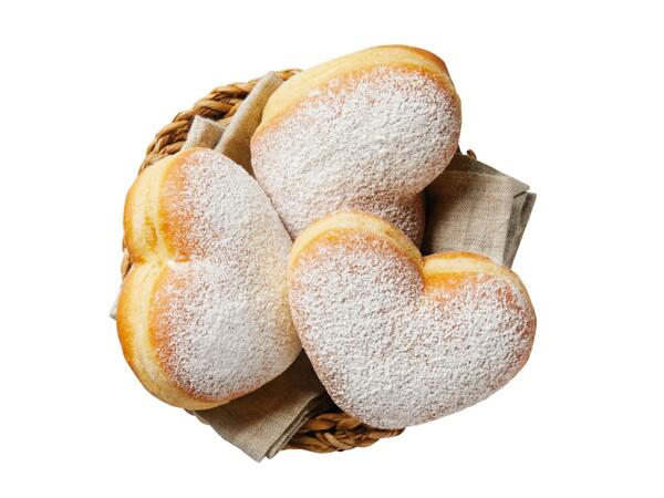 Herzkrapfen mit Mehrfruchtfüllung