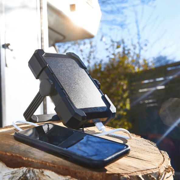 Chargeur à énergie solaire