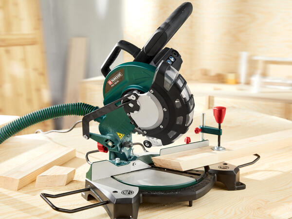 Cross Cut Mitre Saw