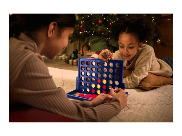 Playtive Family Game Assortment - Four in a Row