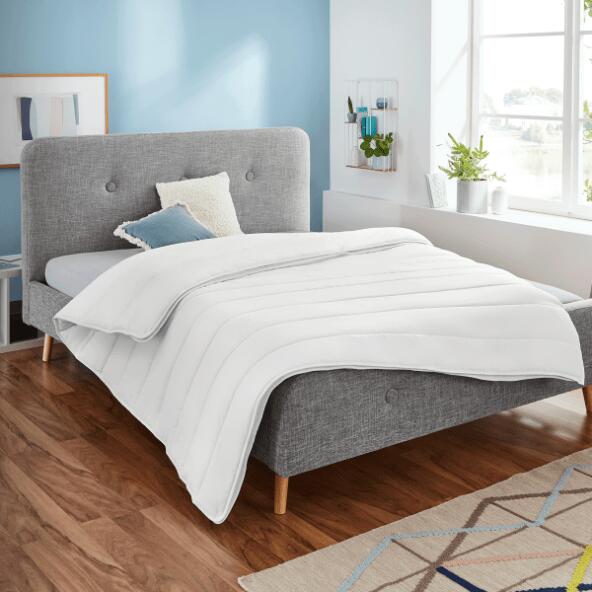 NOVITESSE(R) 				Couette 4 saisons, 2 pers.