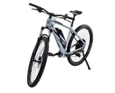 VÉLO TOUT-TERRAIN ÉLECTRIQUE AVEC MOTEUR DANS LA ROUE ARRIÈRE