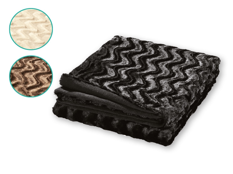 Meradiso(R) 150 x 200cm Faux Fur Blanket