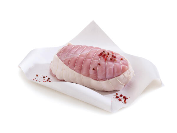 Putenfiletbraten umhüllt mit Speck