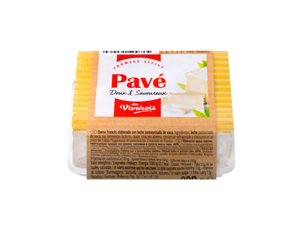 SÝR LE PAVÉ