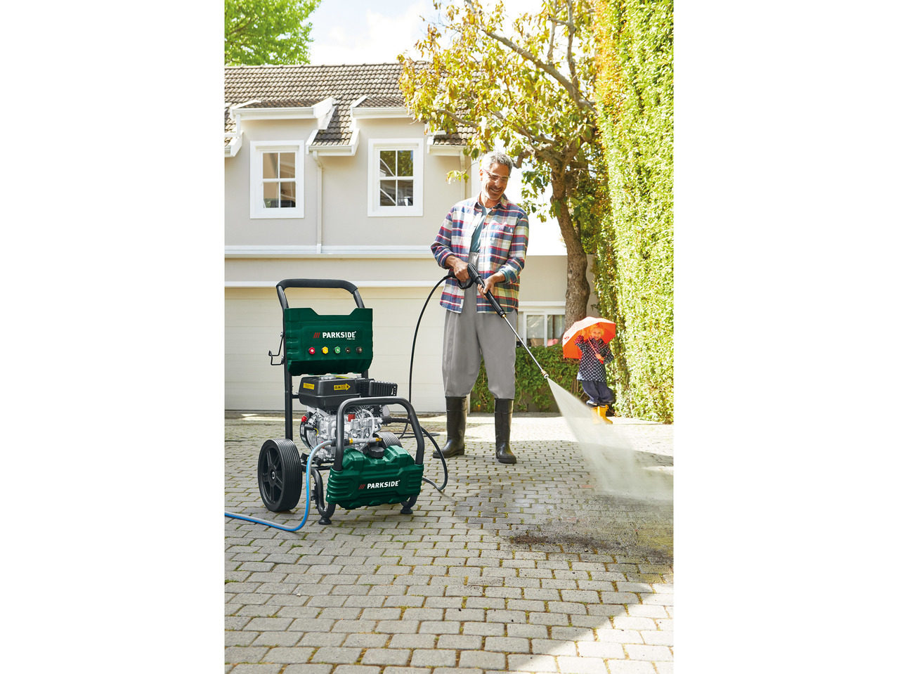 Parkside Petrol Pressure Washer1