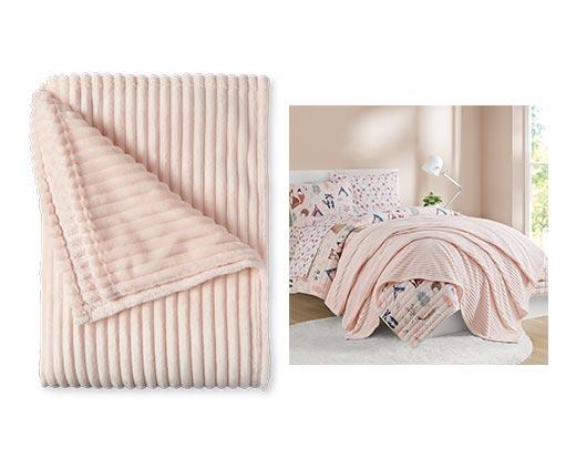 Huntington Home Twin or Full Fall Plush Blanket