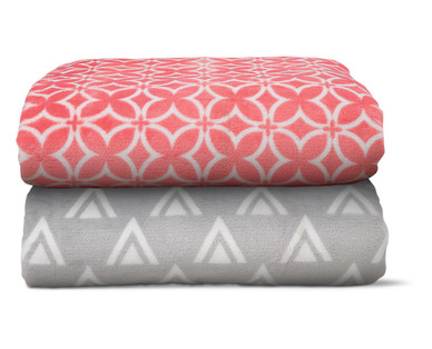 Huntington Home Twin/Twin XL or Full/Queen Royal Plush Microfiber Blanket
