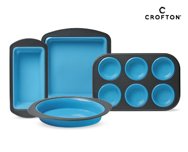 SILICONE BAKEWARE WITH STEEL RIM