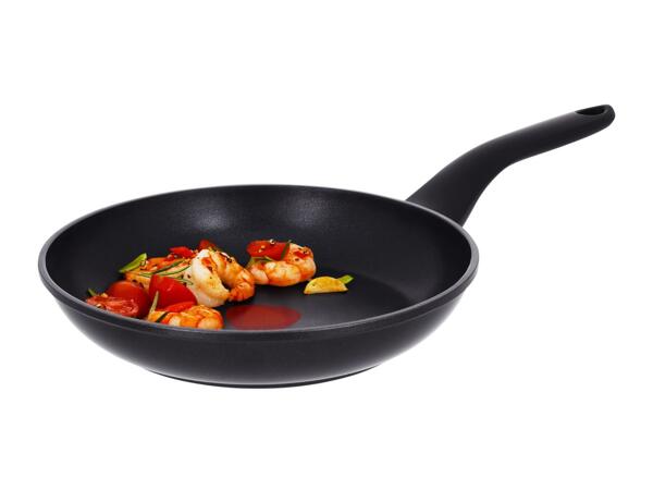 24cm Cast Aluminium Frying Pan
