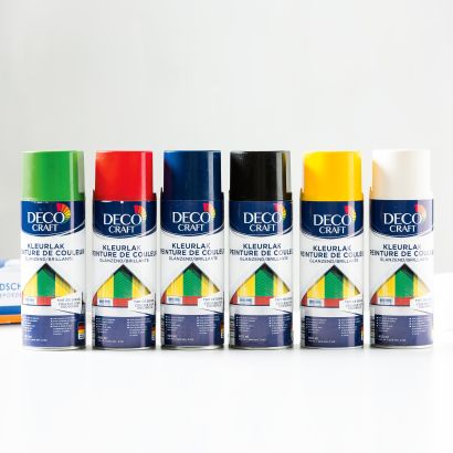 Vernis de couleur en pulvérisateur