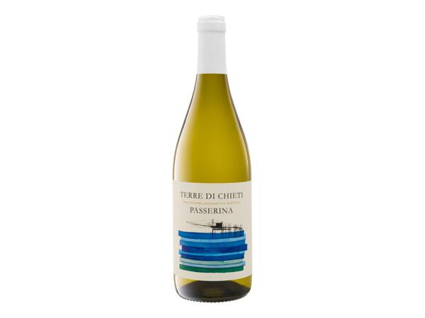 Terre di Chieti Passerina Wine