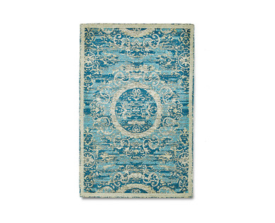 Huntington Home 24" x 36" Decorative Accent Rug