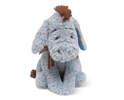 Disney Winnie the Pooh Classic Plush