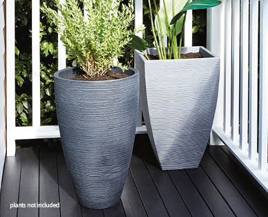 Large Grooved Planter