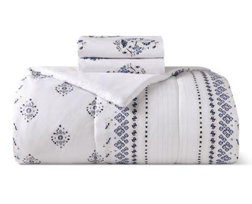 Huntington Home 
 3-Piece Reversible Bedding Set