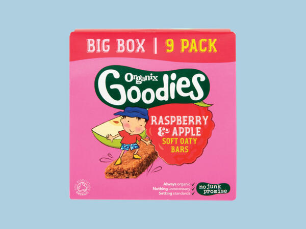 RASPBERRY & APPLE OATY BARS