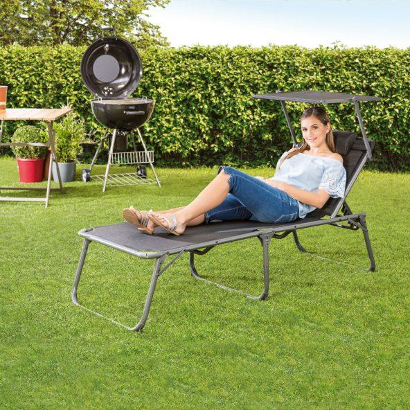 Chaise longue avec pare-soleil