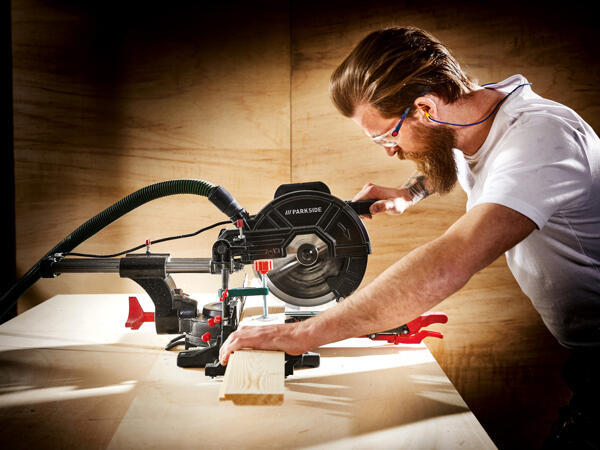 Multifunction Sliding Cross Cut Mitre Saw