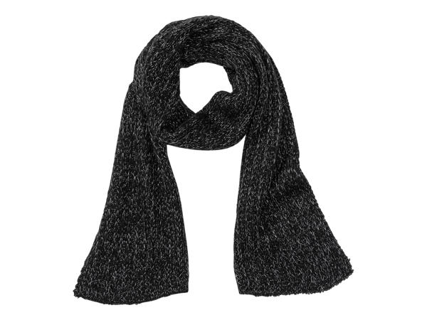 Ladies' Knitted Scarf