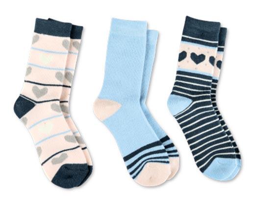 Adventuridge 
 Men's or Ladies' 3-Pair Outdoor Socks