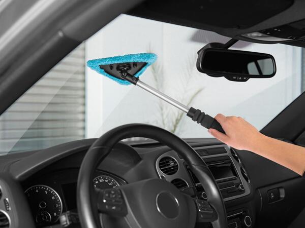 Car windscreen cleaner 2in1