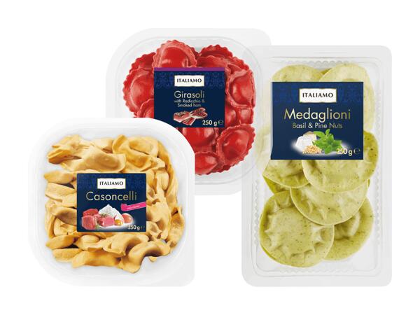 Frische gefüllte Eierteigware
