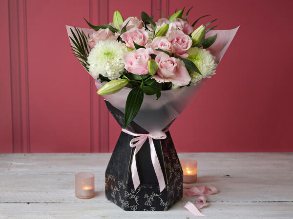 Deluxe Mother's Day Spectacular Bouquet
