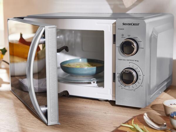 700W Microwave