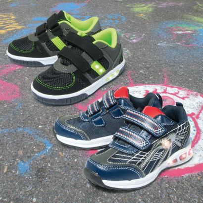 Schuhe mit Lichtern für Jungen