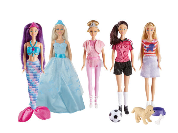 Fashion doll