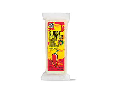 Happy Farms Preferred Ghost Pepper, Hatch Pepper or Sriracha Garlic Cheddar Cheese