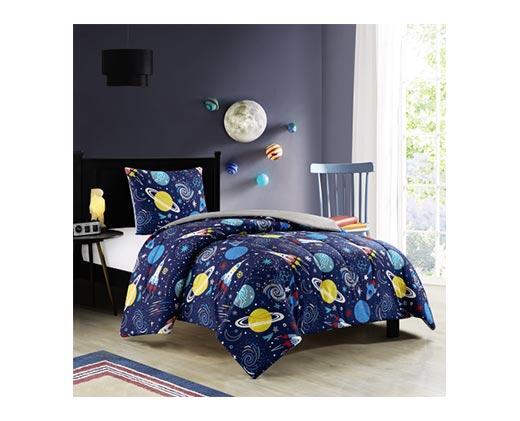 Huntington Home 
 Twin or Full Comforter Set