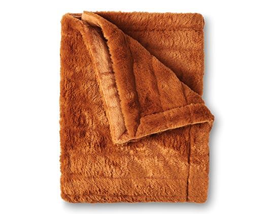 Huntington Home 
 50" x 60" Cozy Throw