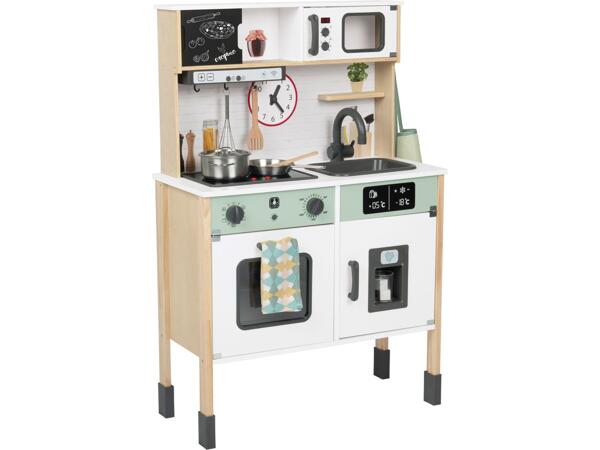 Play kitchen
